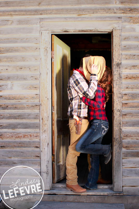 LindseyLeFevre-Bannack-Kiss